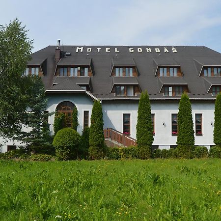 Motel Gombas Eksteriør billede